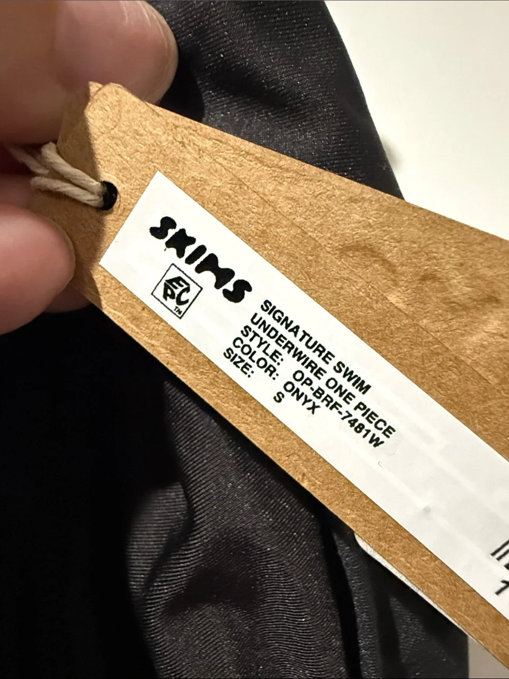 NWT Signature Swim underwire one piece swimsuit